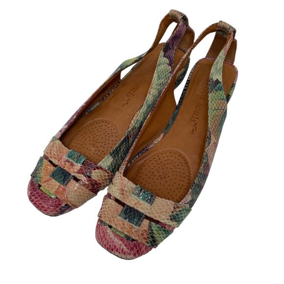 gentle souls Shoes - Gentle Souls Kenneth Cole It's So Fun Leather Floral Sling Back Sandals Sz 8.5M